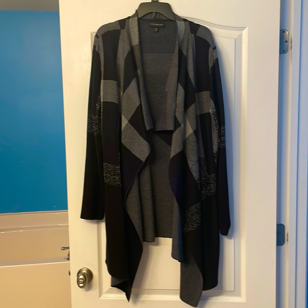 Womens Cardigan sweater. Size XL or 14/16. Lane Bryant
